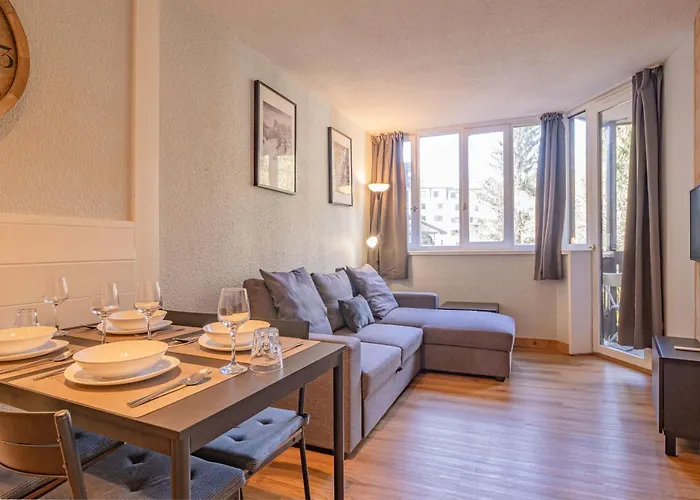 Jonquille 2c - Peaks Getaway Chamonix