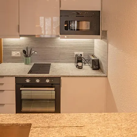 Jonquille 2c - Peaks Getaway *