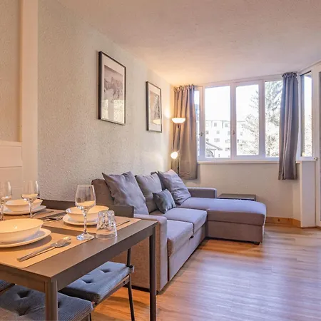 Jonquille 2c - Peaks Getaway Chamonix